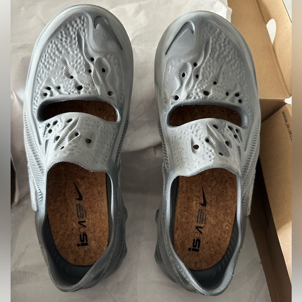 Nike ISPA Universal